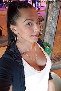 Foto selfie trans Mariana Topaz Trieste 3313353337