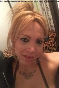 Foto selfie trans escort Kristina Stoccarda 004915171217111