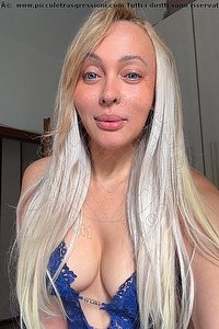 Foto selfie trans escort Livia Brescia 3206664144