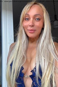 Foto selfie trans escort Livia Brescia 3206664144