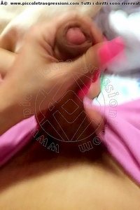 Foto selfie hot trans escort Valentina Saraiba Avellino 3715212112