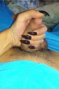 Foto selfie hot trans escort Valentina Saraiba Avellino 3715212112