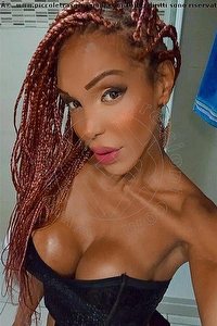 Foto selfie trans Wanessa Armani Civitanova Marche 3518069231
