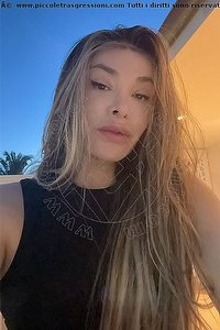 Foto selfie trans Greta Vulcano Massaggi San Benedetto Del Tronto 3470825641