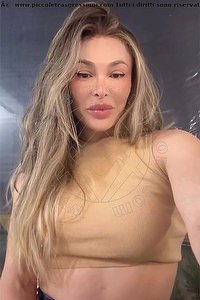Foto selfie trans Greta Vulcano Massaggi San Benedetto Del Tronto 3470825641