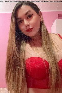 Foto selfie trans Sandra Ponce Bari 3925932511