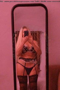 Foto selfie trans escort Sara Pornostar Milano 3511019555