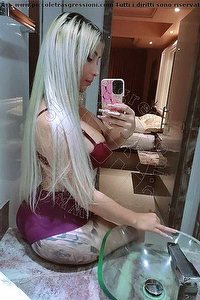 Foto selfie trans Ivanna Dubois Trieste 3802094626