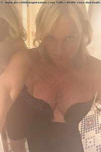 Foto selfie trans Michela Italiana Chiavari 3388728257