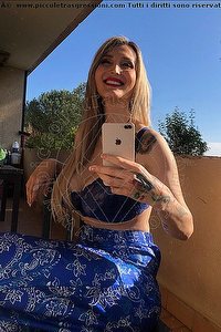 Foto selfie trans Sarah Herrera Roma 3240865491