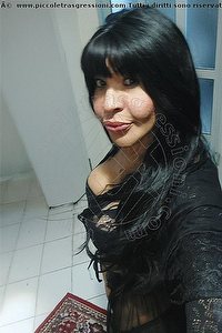 Foto selfie trans Tainá Oliveira Prato 3285382487