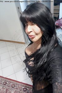 Foto selfie trans Tainá Oliveira Prato 3285382487