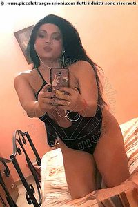 Foto selfie trans Yasmin Padillha Sanremo 3270652622