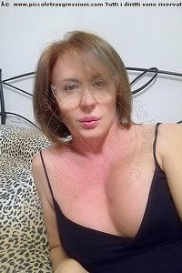 Foto selfie trans escort Lux Catania 3498832637