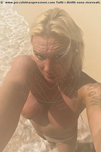 Foto selfie trans escort Michela Italiana Chiavari 3388728257