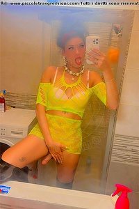 Foto selfie hot trans Brunella Ricci Milano 3888954488