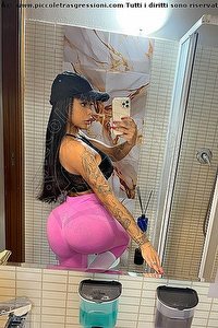 Foto selfie trans Milena Miranda Brescia 3886310811