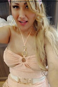 Foto selfie trans Belen Matera 3271696755