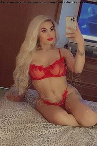 Foto selfie trans Gabryella Dantas Genova 3807715397