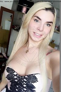 Foto selfie trans Carol Penelope Pornostar Carpi 3478177242