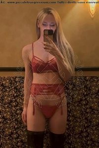 Foto selfie trans Karola Bambola Belluno 3288225540