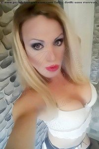 Foto selfie trans escort Milana Plovdiv 00359887445316