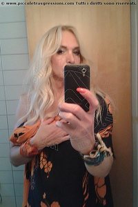 Foto selfie trans escort Eva Rossi Nicosia 0035796358133
