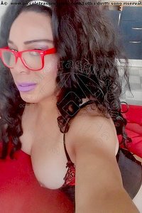 Foto selfie trans Maya Ferrari Termoli 3895221611