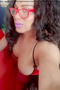 Foto selfie trans Maya Ferrari Termoli 3895221611