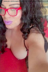 Foto selfie trans Maya Ferrari Termoli 3895221611