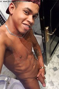 Foto selfie hot boys Micael La Spezia 3493127439