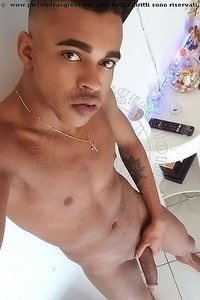 Foto selfie hot boys Micael La Spezia 3493127439