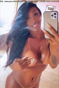 Foto selfie trans escort Antonella Mantovanny Bari 3331333842