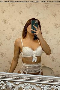 Foto selfie trans Tonia Milano 3335742018