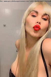 Foto selfie trans Tonia Milano 3335742018