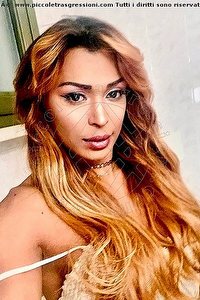 Foto selfie trans escort Tiffany Oliveira Roma 3896523514