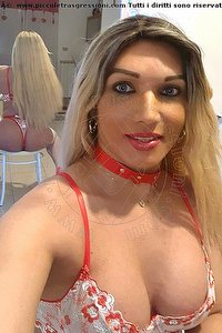 Foto selfie trans Michelly Stradella 3283423921