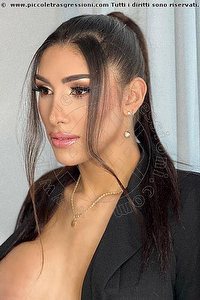 Foto selfie trans escort Beatrice Roma 3274393993