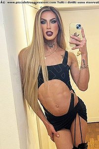 Foto selfie trav Dafinny Doll Roma 3894723372