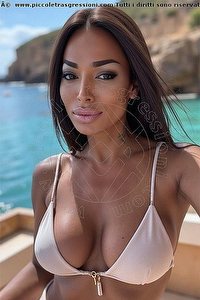 Foto selfie trans Monik Lestrange Bari 3248188289