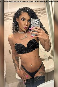 Foto selfie trans Kauane Lima Gallarate 3514438227