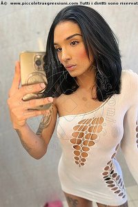 Foto selfie trans Brunna Campanaro Como 3510706381