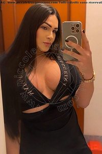 Foto selfie trans escort Paulinha Ferraz Roma 3208826069