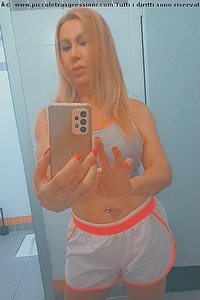 Foto selfie trans Selenia Blond Siena 3209314702
