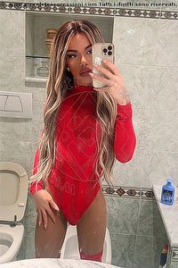 Foto selfie trans Rafaella Menicucci Xxl Napoli 3311310618