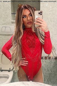 Foto selfie trans Rafaella Menicucci Xxl Napoli 3311310618