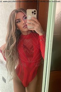 Foto selfie trans Rafaella Menicucci Xxl Napoli 3311310618