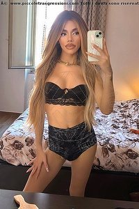 Foto selfie trans Rafaella Menicucci Xxl Napoli 3311310618