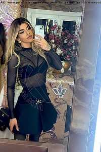 Foto selfie trans escort Rafaella Menicucci Xxl Cremona 3311310618