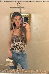 Foto selfie trans escort Rafaella Menicucci Xxl Firenze 3447385061